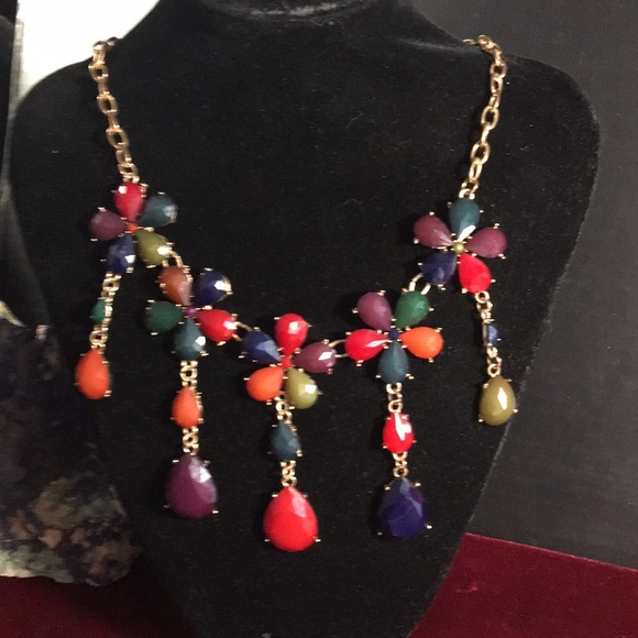 Whimsical Necklace - Picture 4 of 6